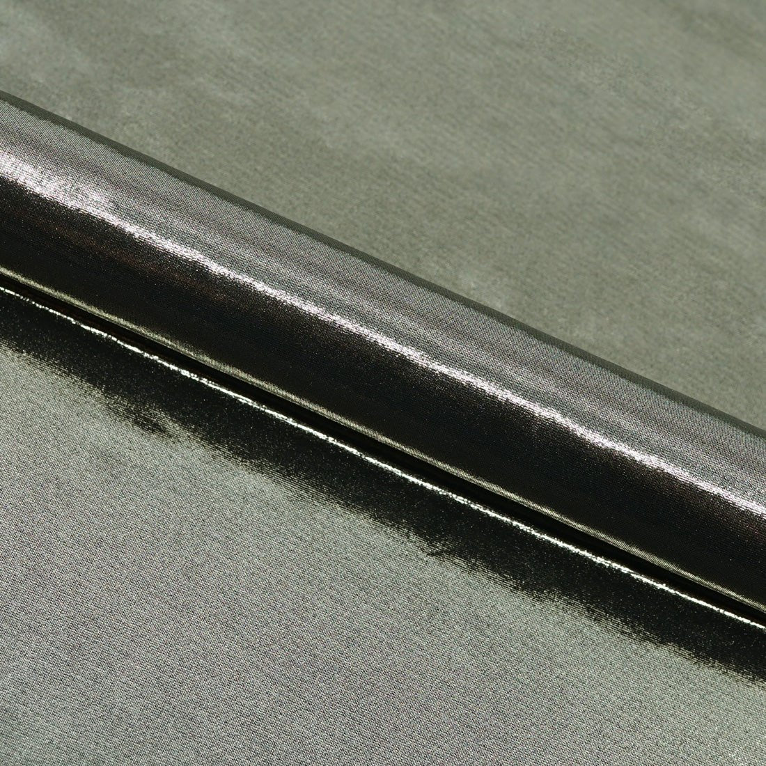 #color_Black/light gold