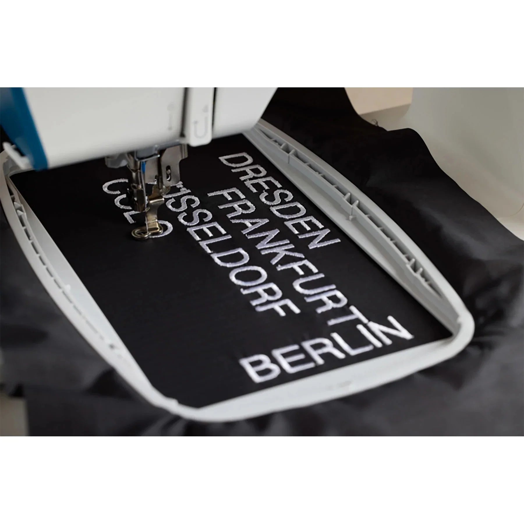 A sample PFAFF creative expect 350 Sewing & Embroidery Machine.