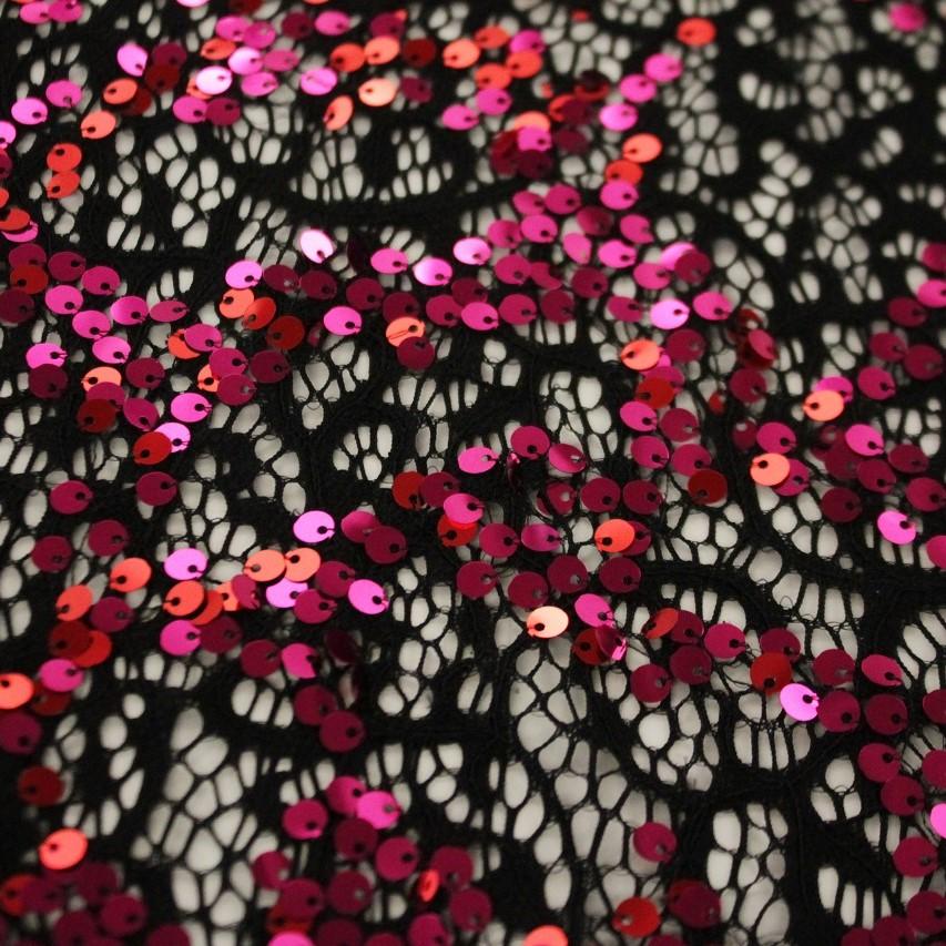 #color_black/fuchsia/red