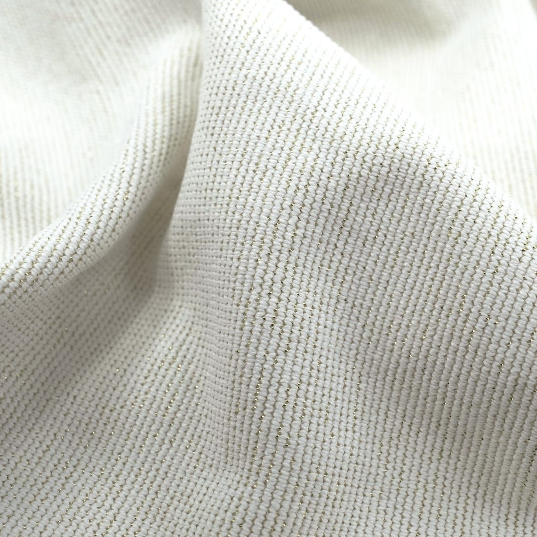 #color_white/gold