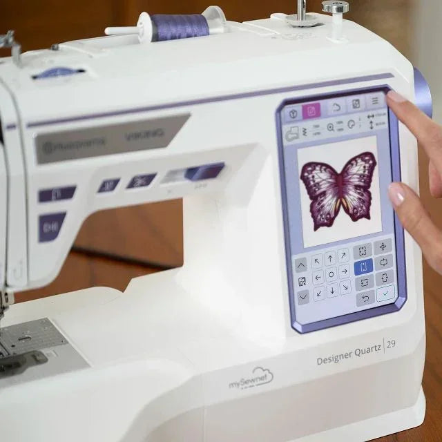 Digital Screen of HUSQVARNA VIKING DESIGNER QUARTZ 29 Sewing & Embroidery Machine.