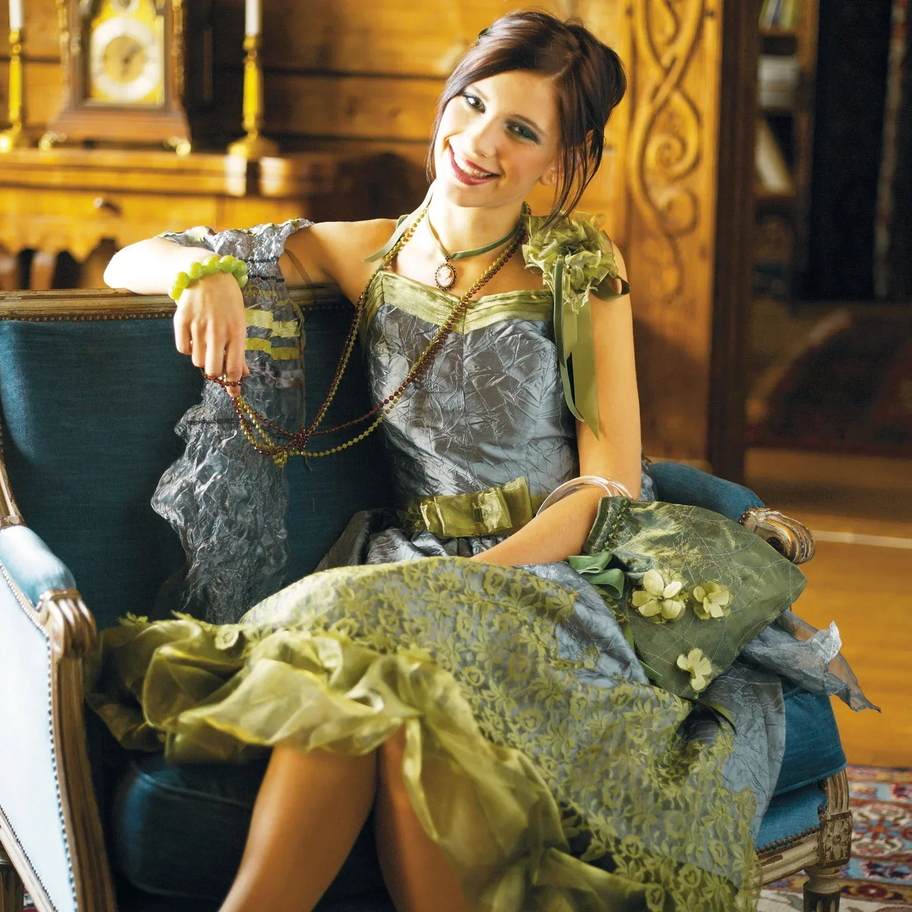 A sample of HUSQVARNA VIKING EMERALD 116 Sewing Machine.