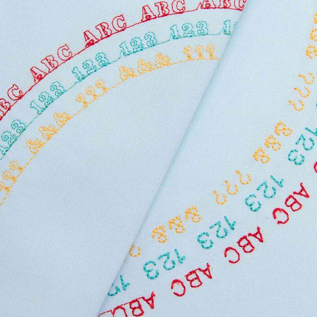 A sample pattern sewn with the HUSQVARNA VIKING ONYX 30 sewing machine.