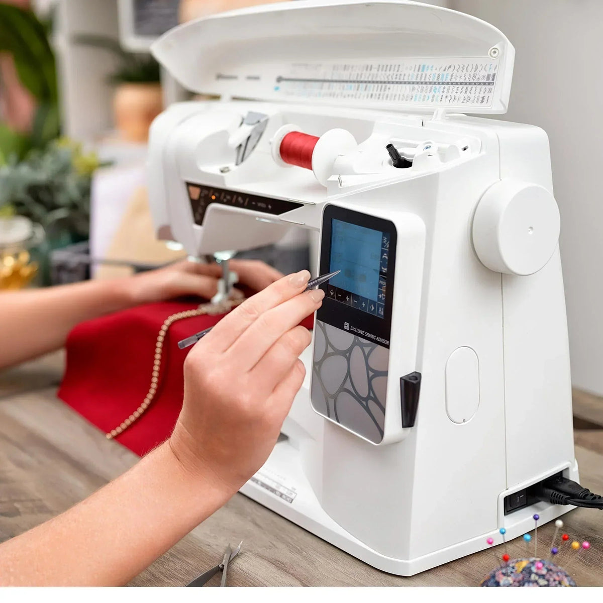 Digital screen of HUSQVARNA VIKING OPAL 690Q Sewing Machine.