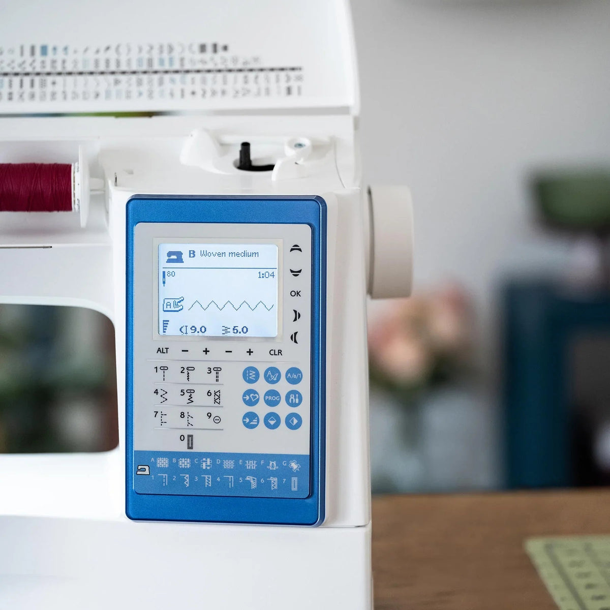 Digital Screen of HUSQVARNA VIKING SAPPHIRE 930 Sewing Machine.