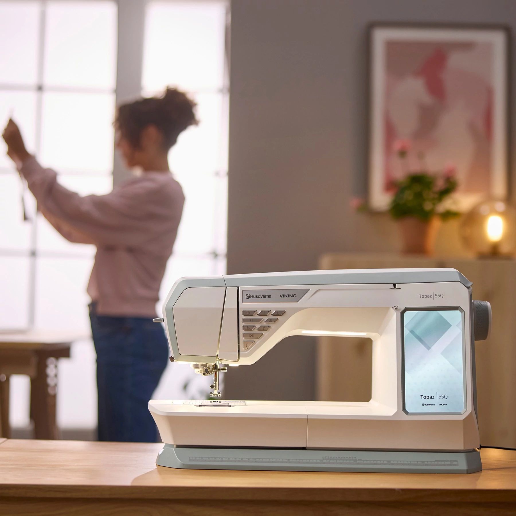 A sample of HUSQVARNA® VIKING® TOPAZ™ 55Q Sewing Machine.