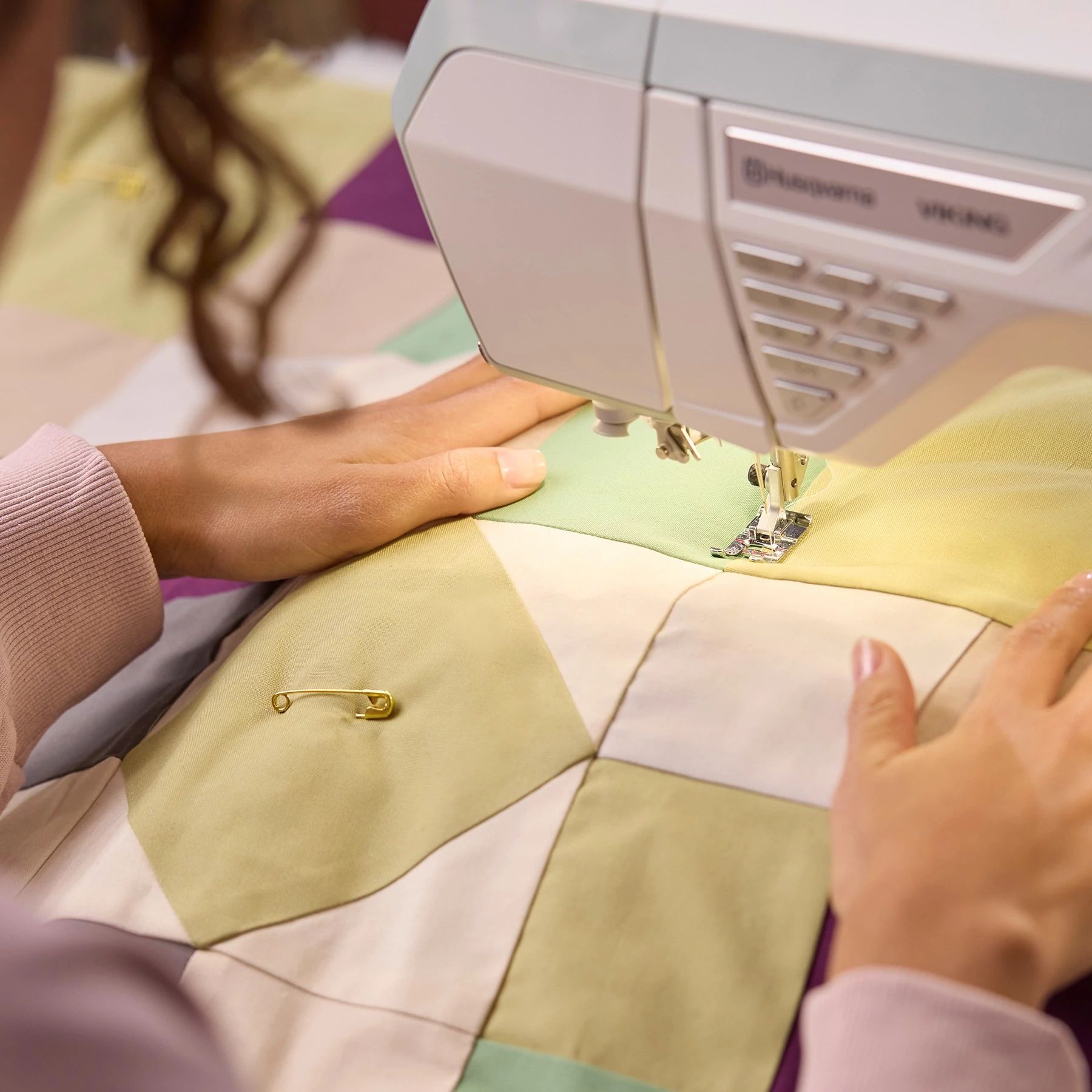 A sample work of HUSQVARNA® VIKING® TOPAZ™ 55Q Sewing Machine.