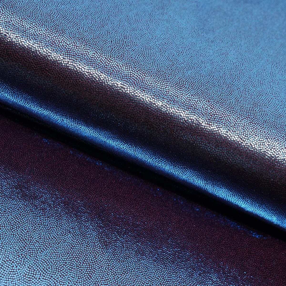 #color_burgundy/dim blue