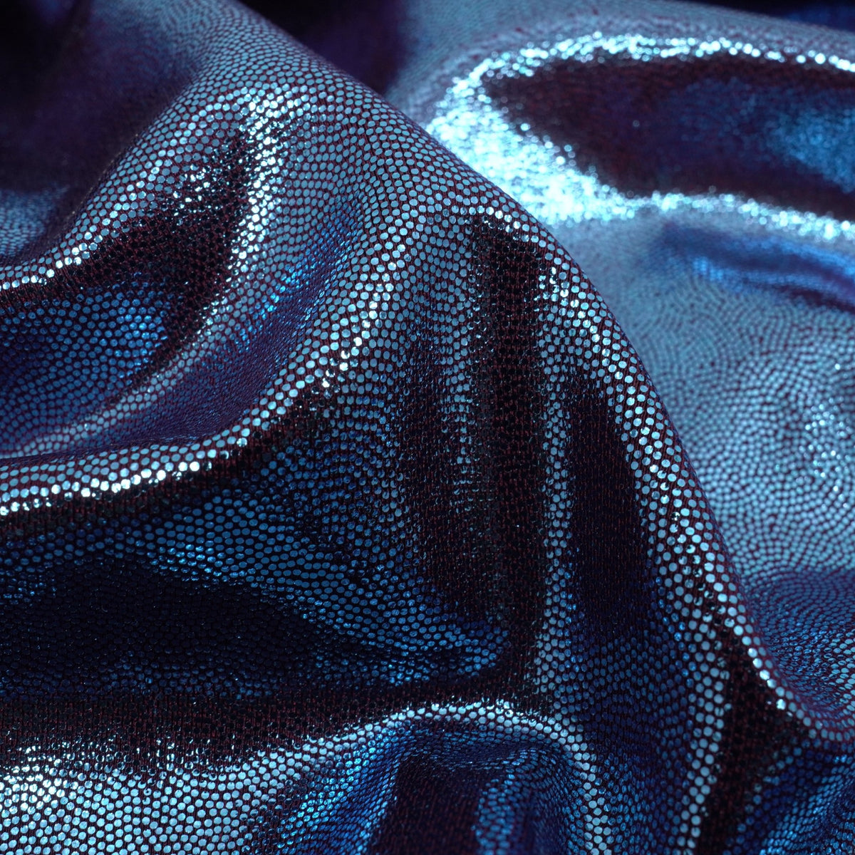 #color_burgundy/dim blue