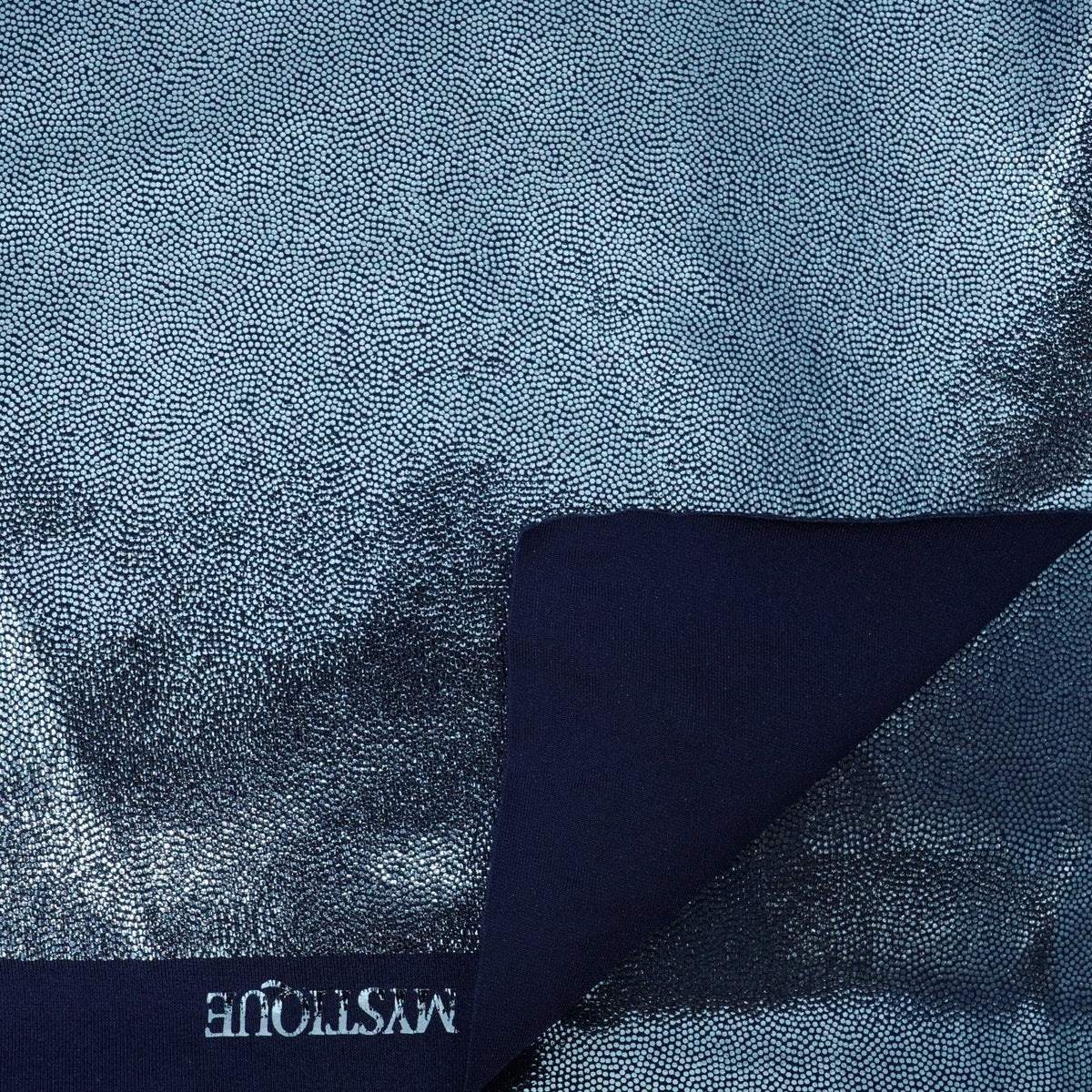 #color_Navy/baby blue