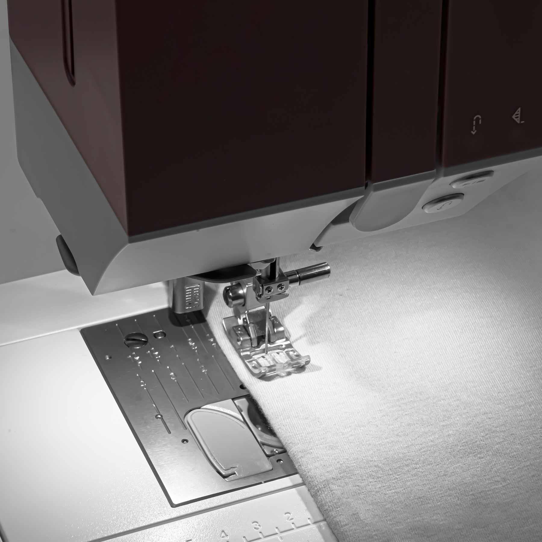 A sample of PFAFF ambition 635 Sewing Machine.
