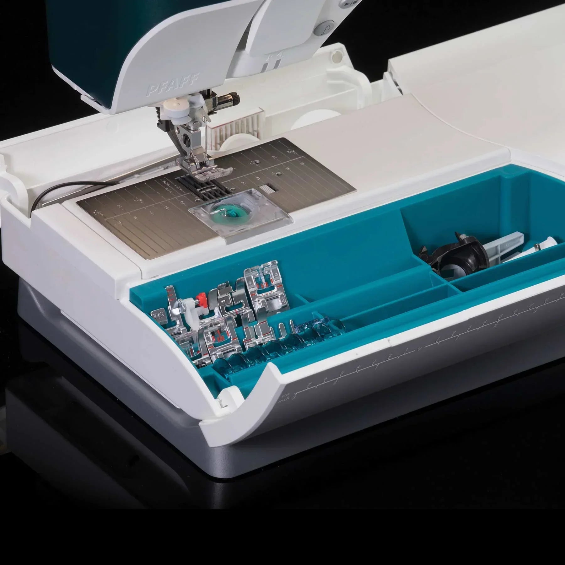 A Sample of PFAFF performance icon Sewing Machine.