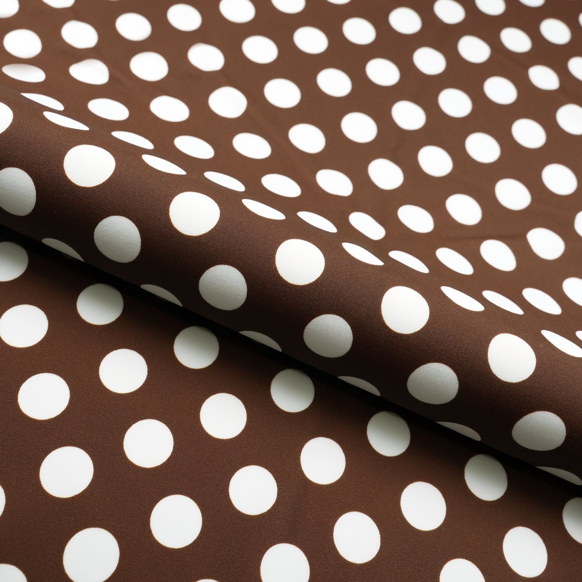 #color_chocolate brown/White