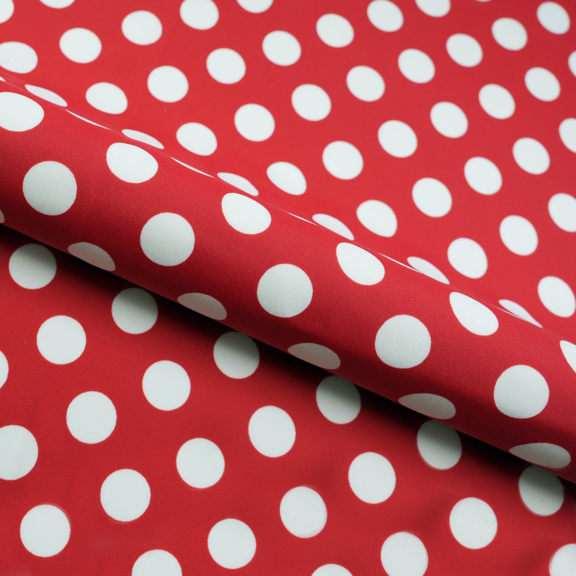 #color_red/white