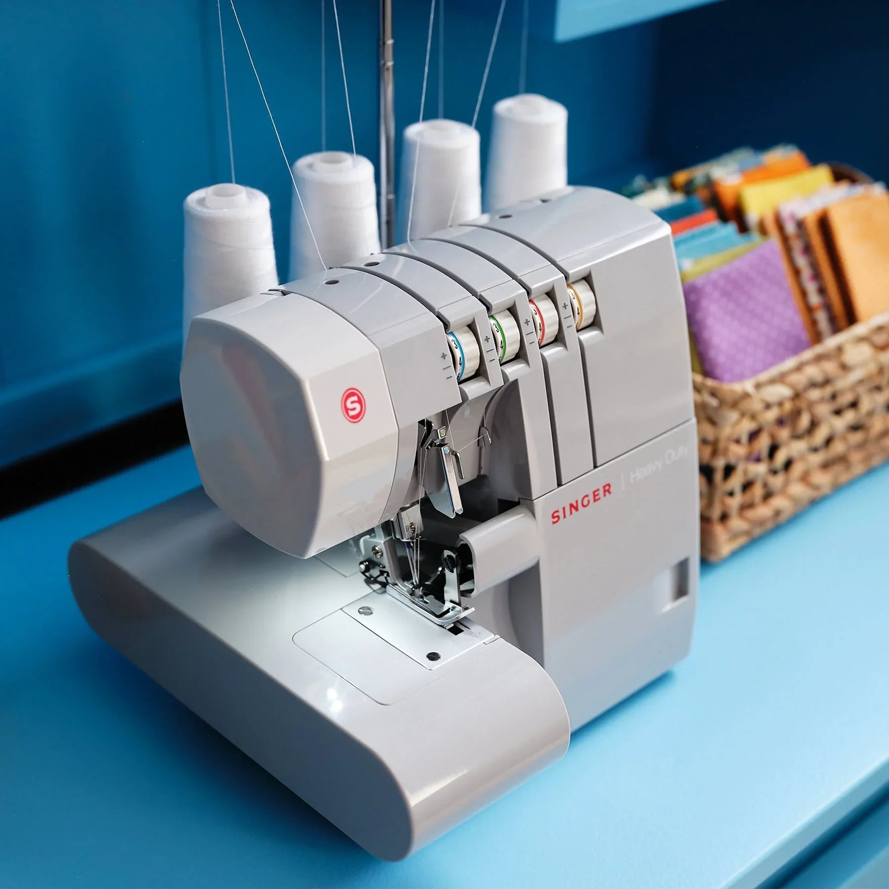 A sample of SINGER 14HD854 Heavy Duty Serger.
