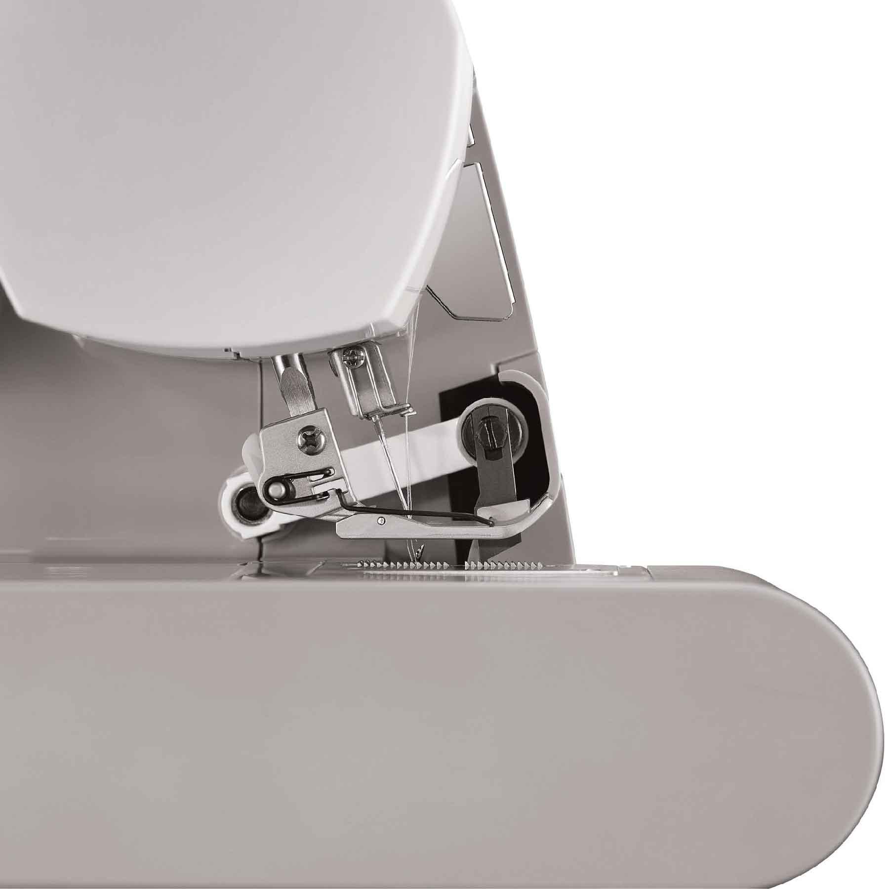 A sample of SINGER 14HD854 Heavy Duty Serger.
