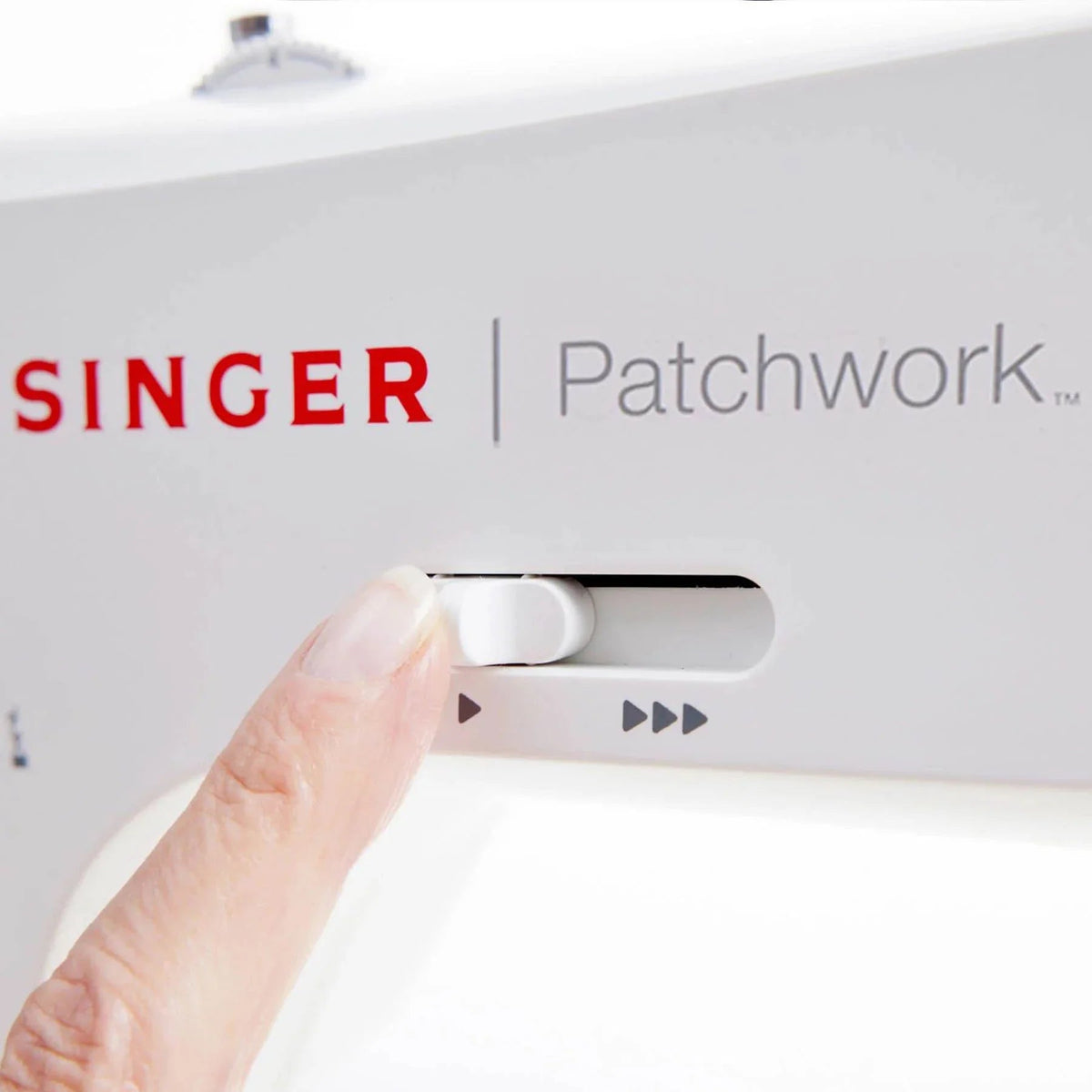 Patchwork Machine SINGER C5980Q Patchwork Plus Sewing & Quilting Machine with Extension