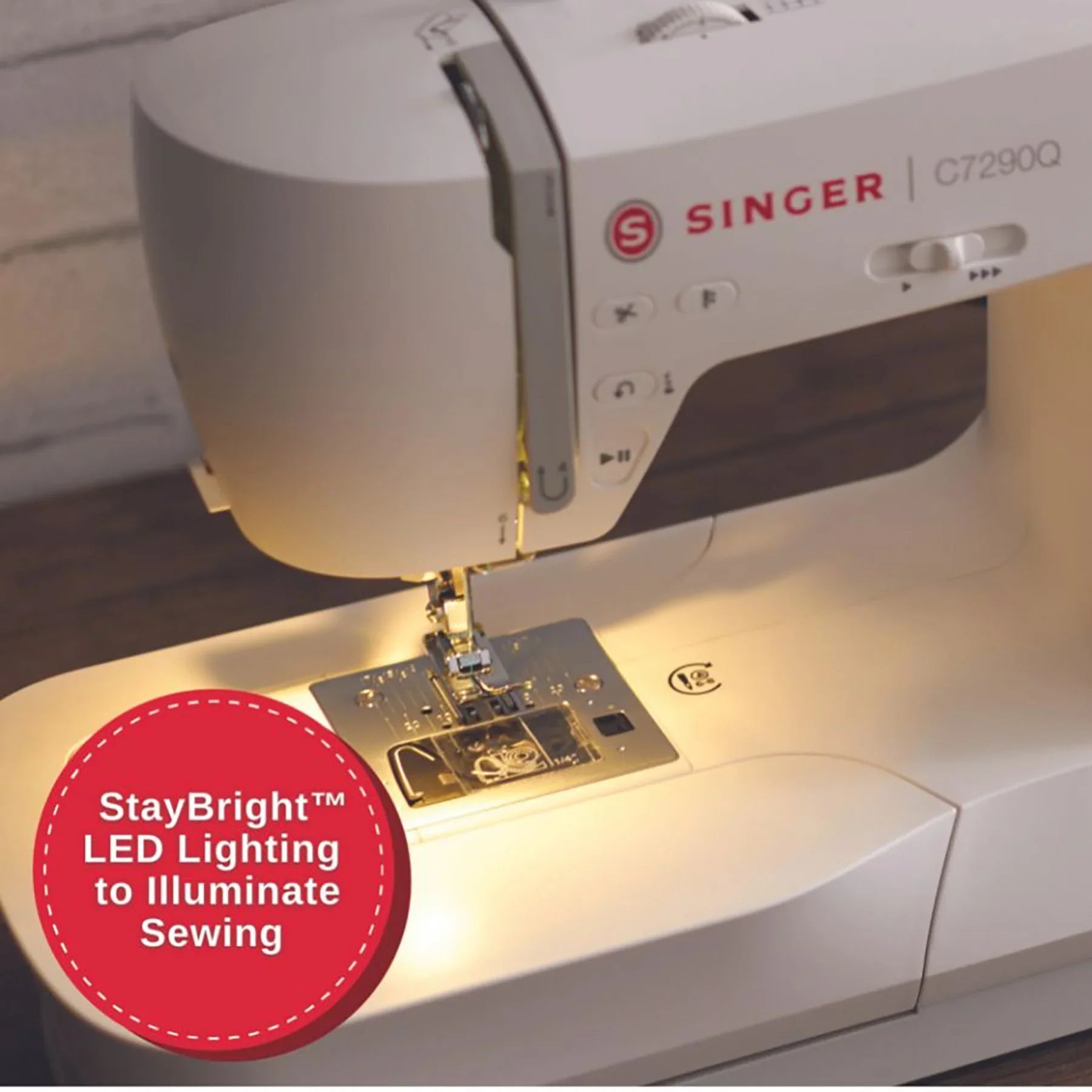 A sample of SINGER C7290Q Sewing & Quilting Machine with Extension Table.