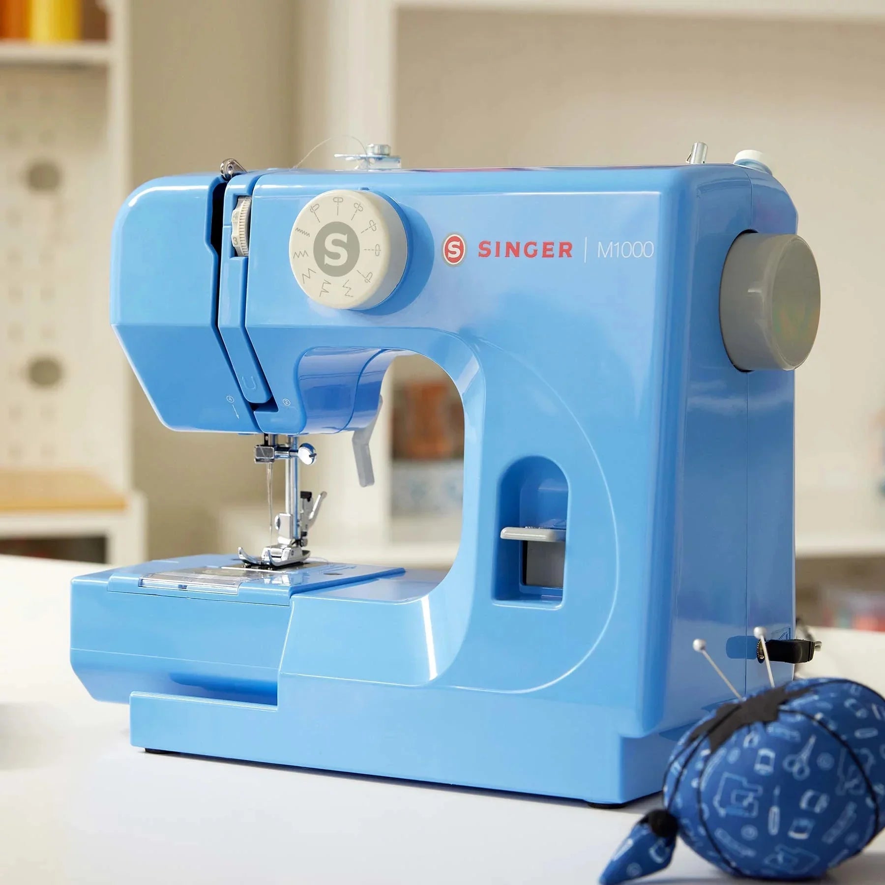 A sample of SINGER M1000 Blue Mending Machine.