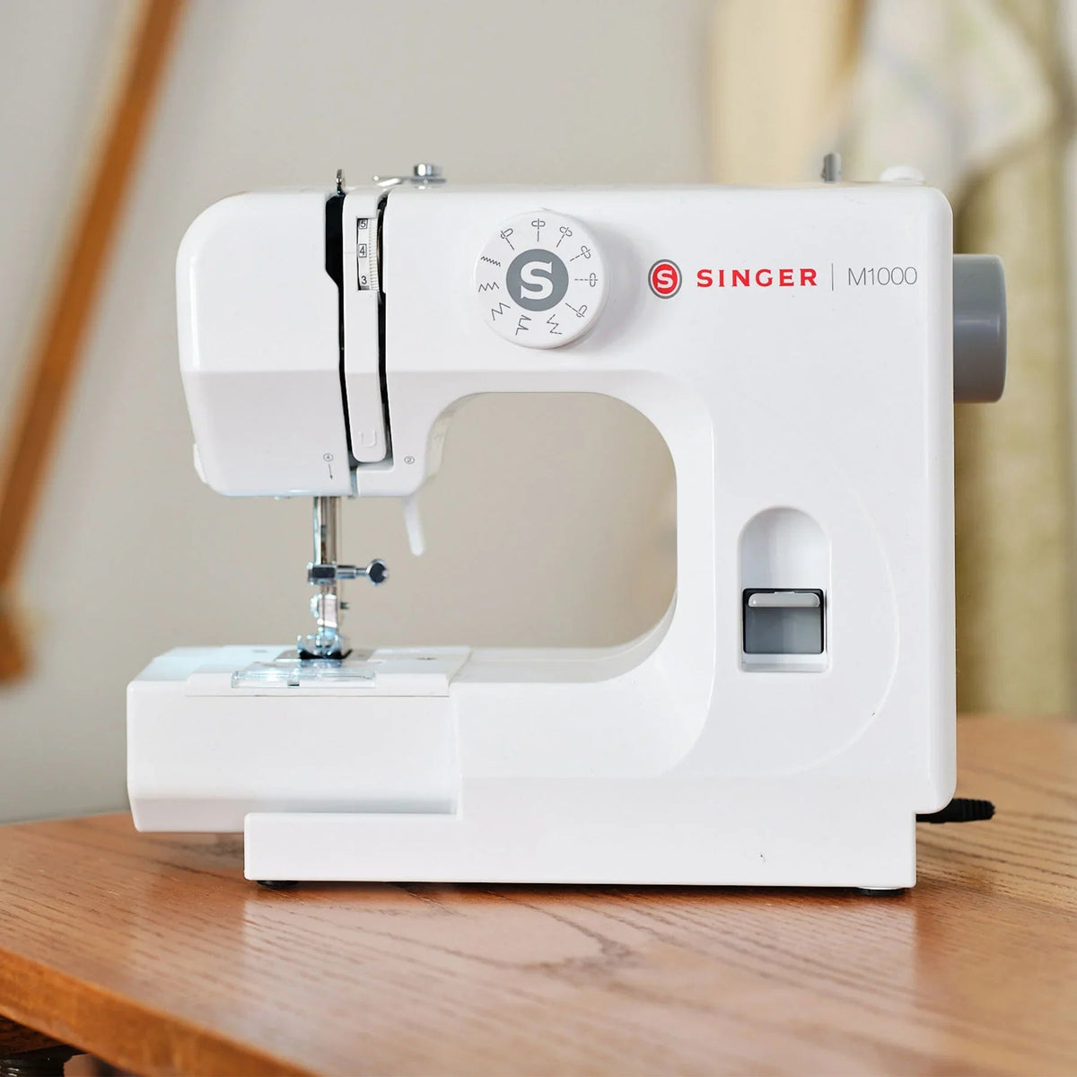 A sample of the SINGER M1000 Mending Machine.