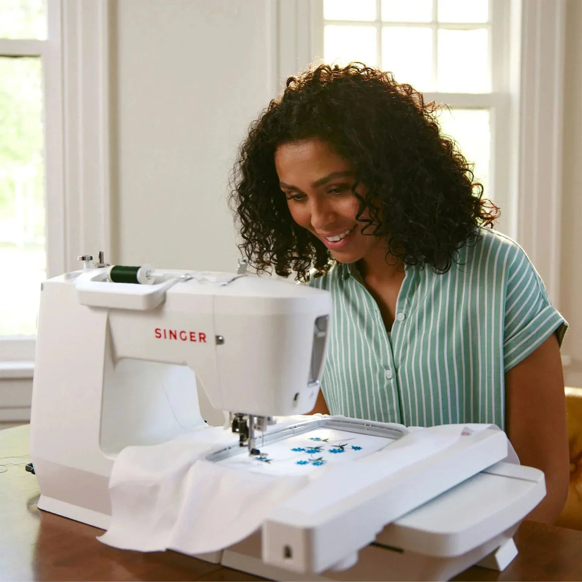 A sample of the SINGER SE9180 Sewing & Embroidery Machine sewing fabrics.