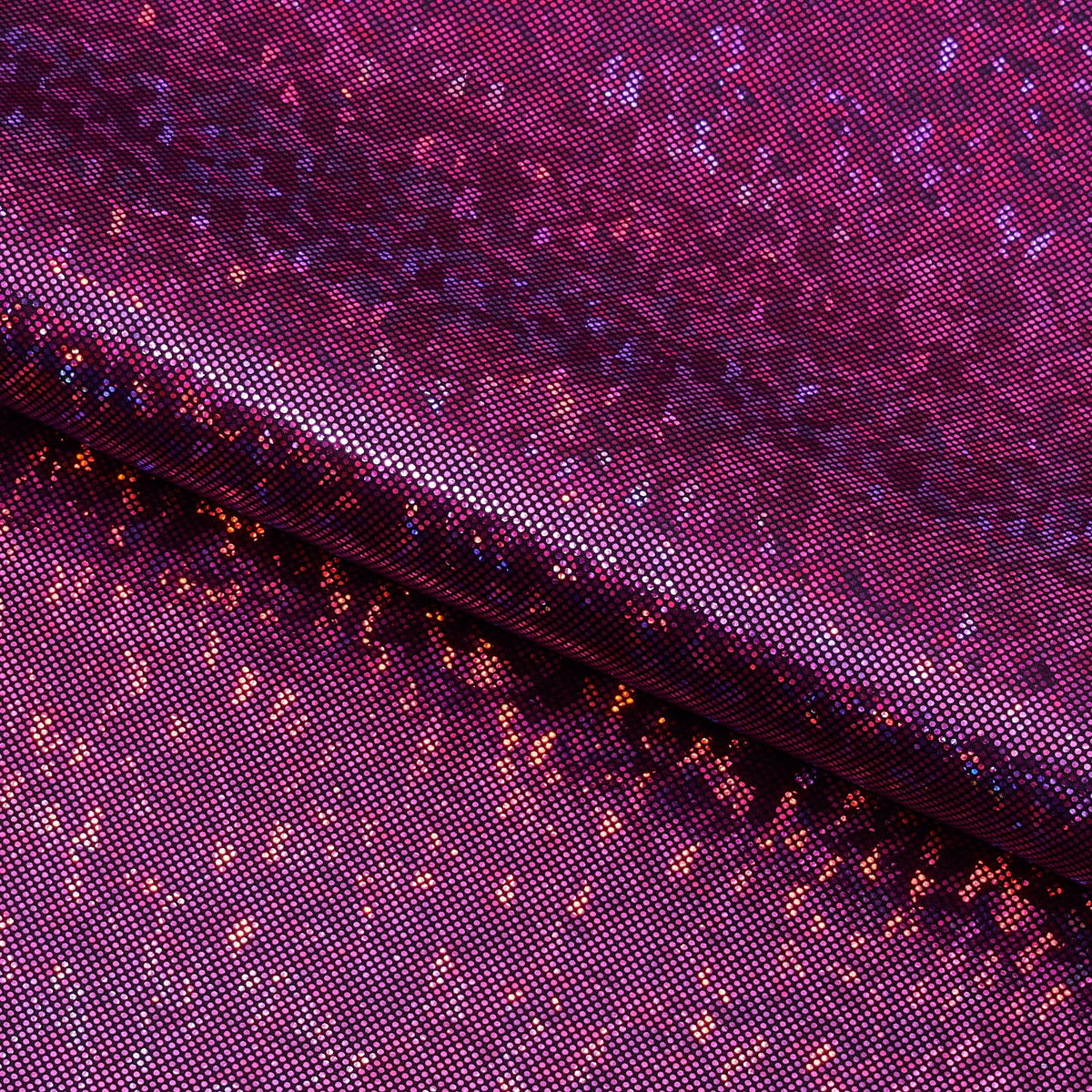 #color_black/fuchsia