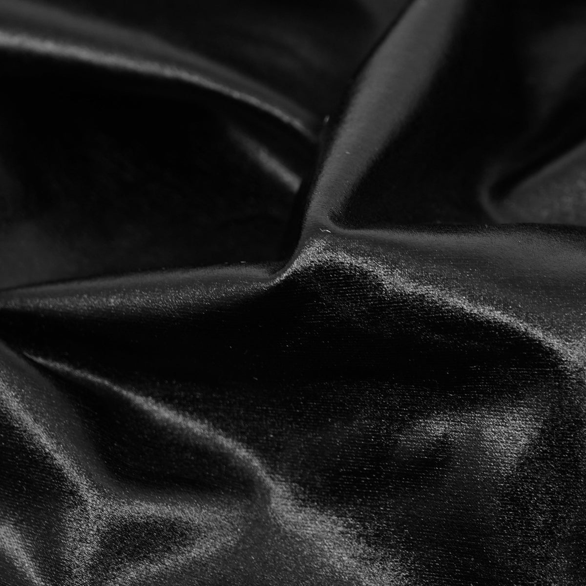 #color_black/black