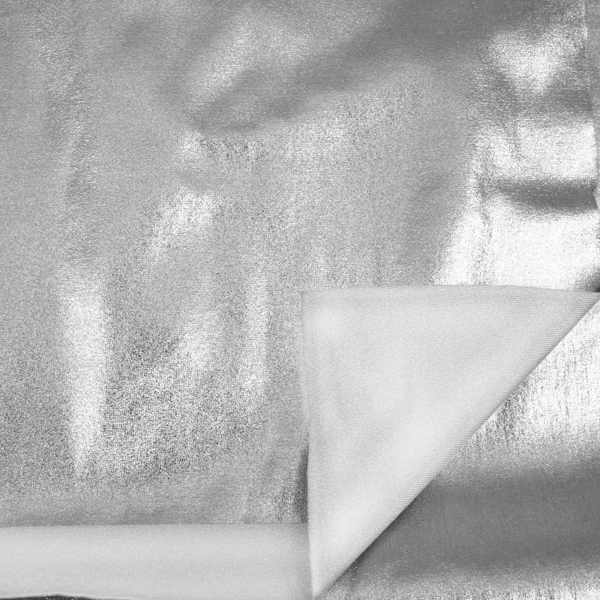 #color_S. White/Silver