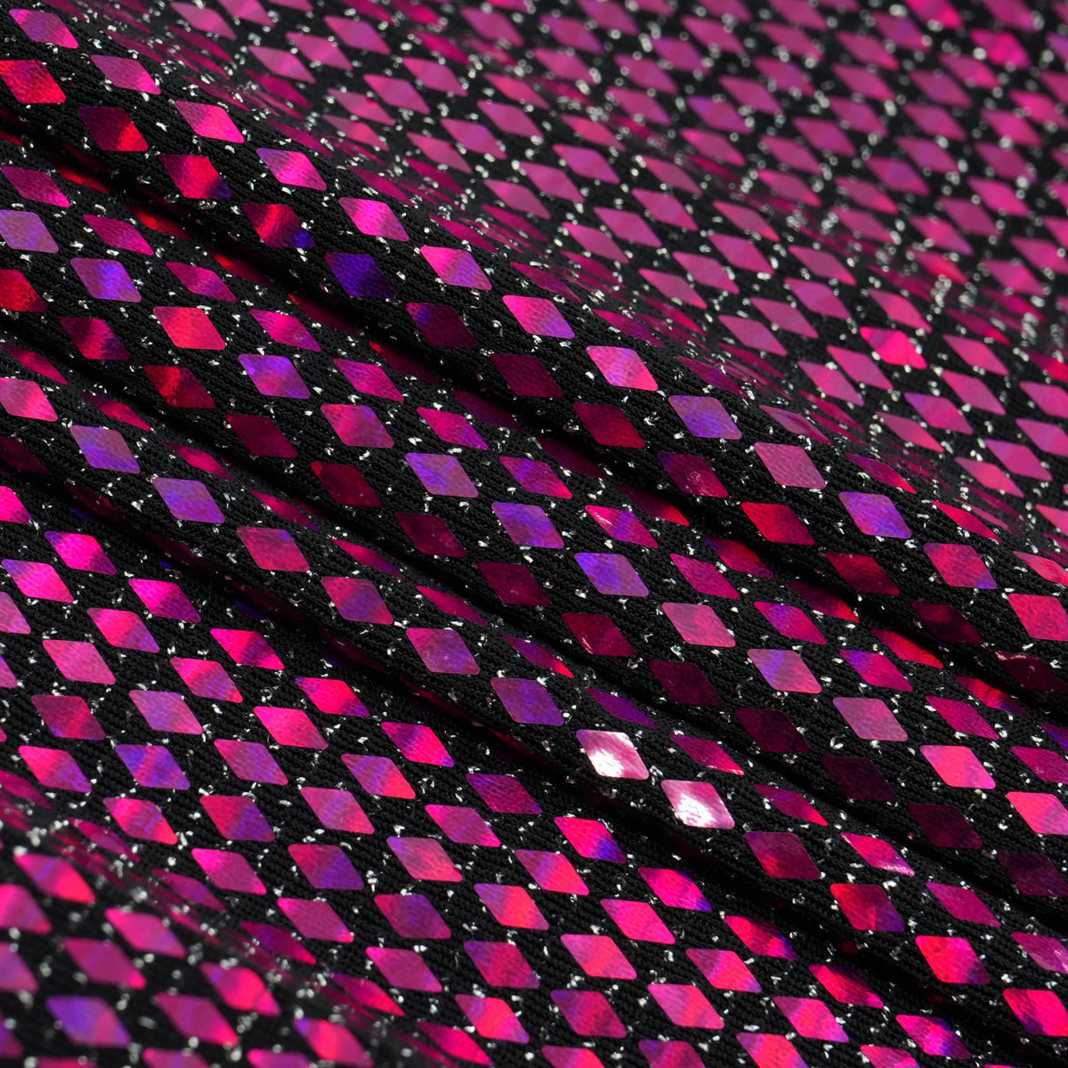 #color_black/fuchsia