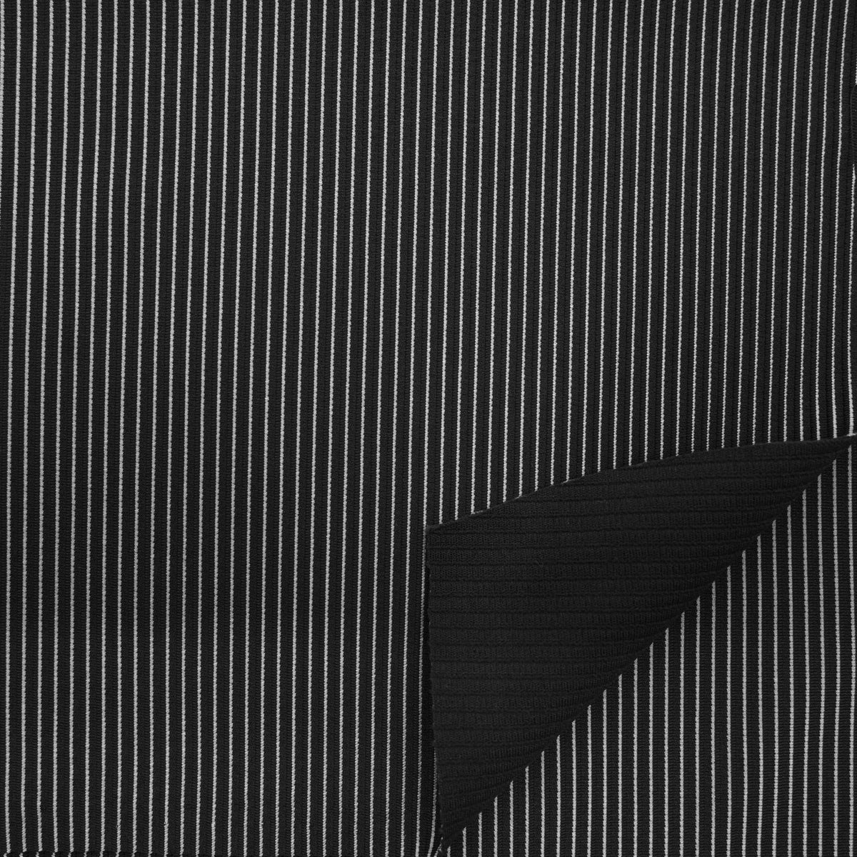 #color_black/white