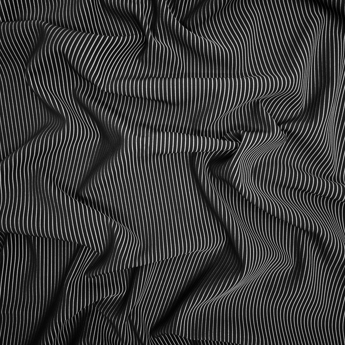 #color_black/white