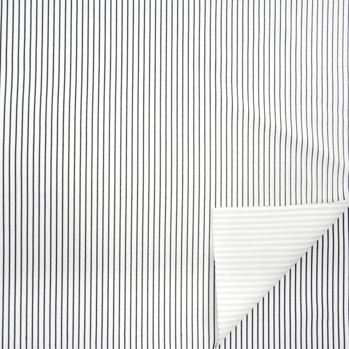 #color_white/black