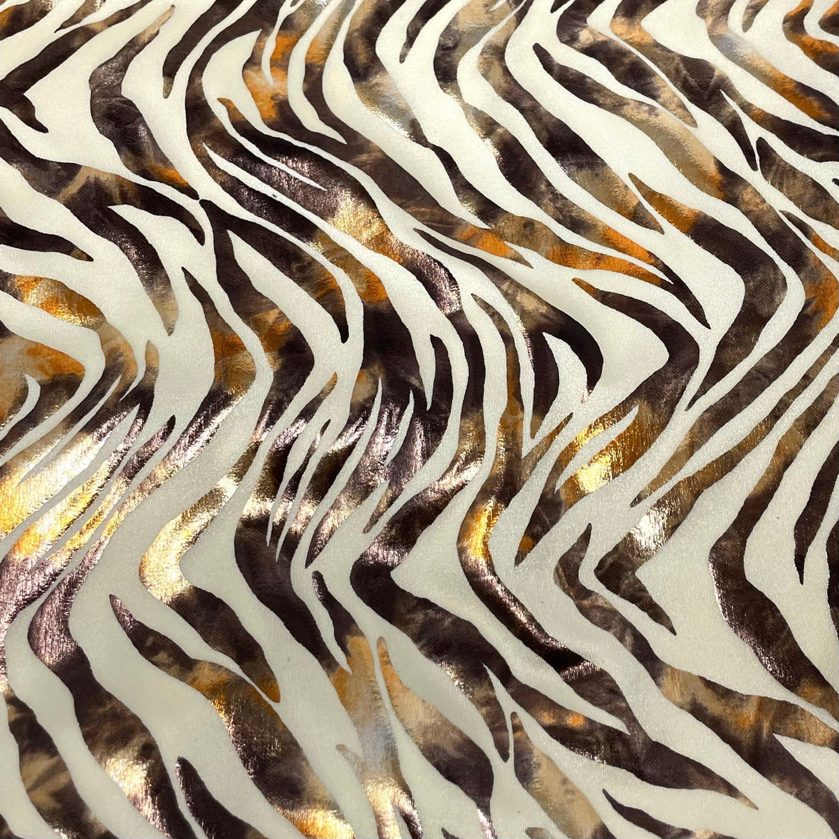 #color_Ivory/Shiny Foil