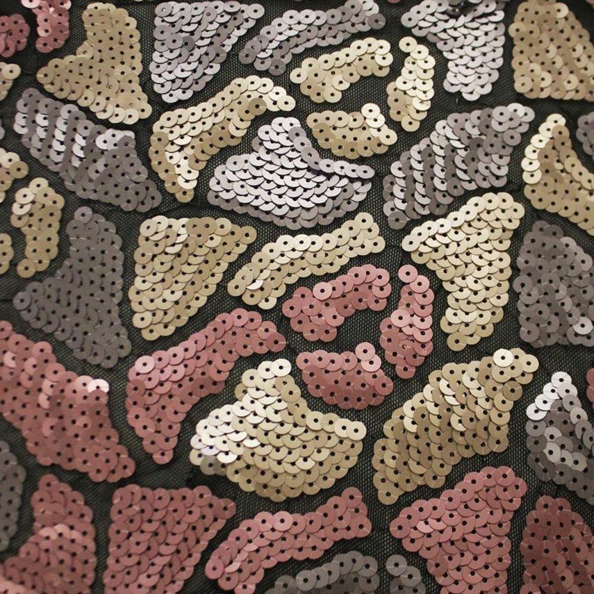 #color_black/blush