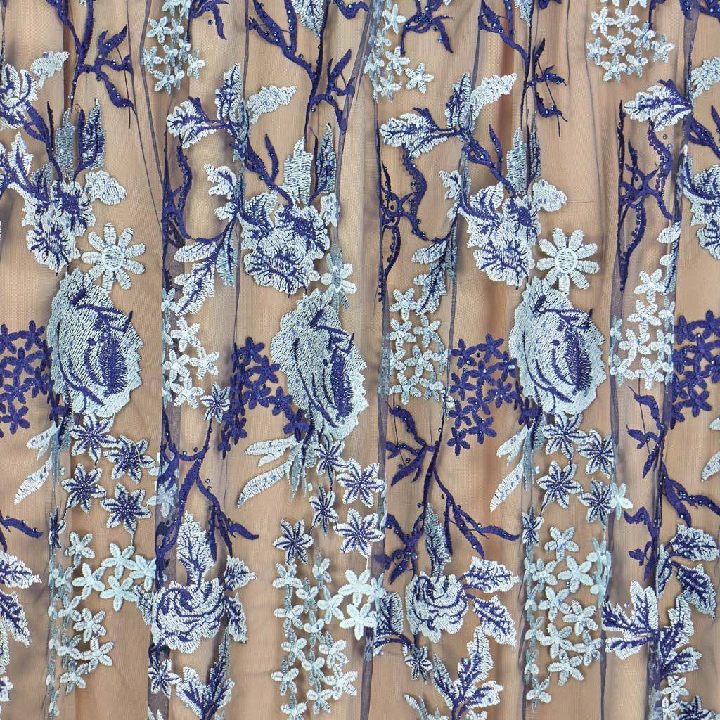 #color_nude/light blue