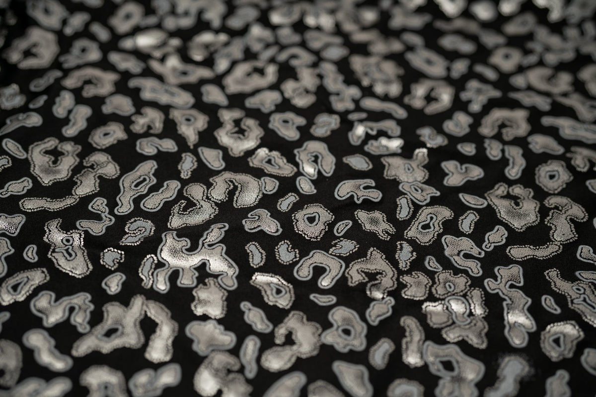 #color_Black/Silver