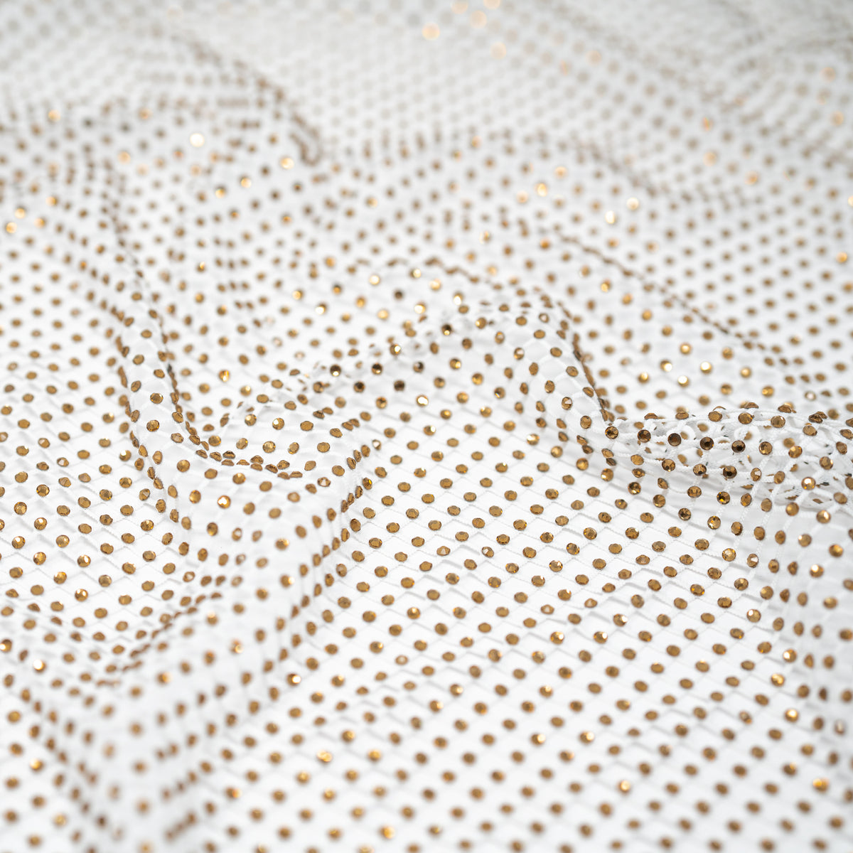 #color_white/gold