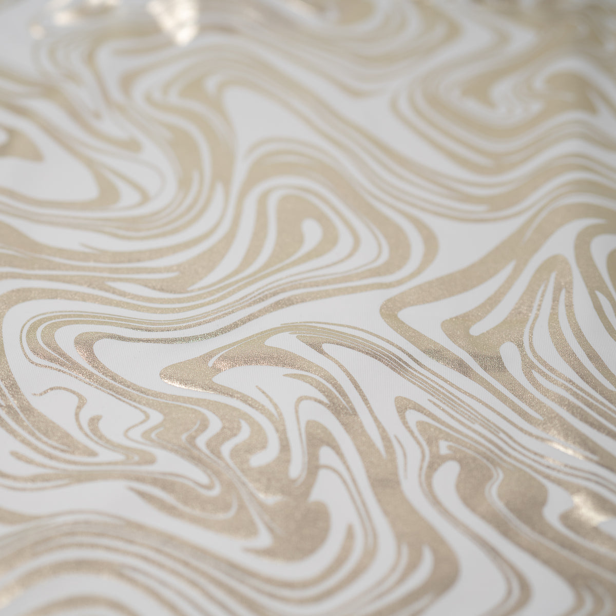 #color_white/light gold