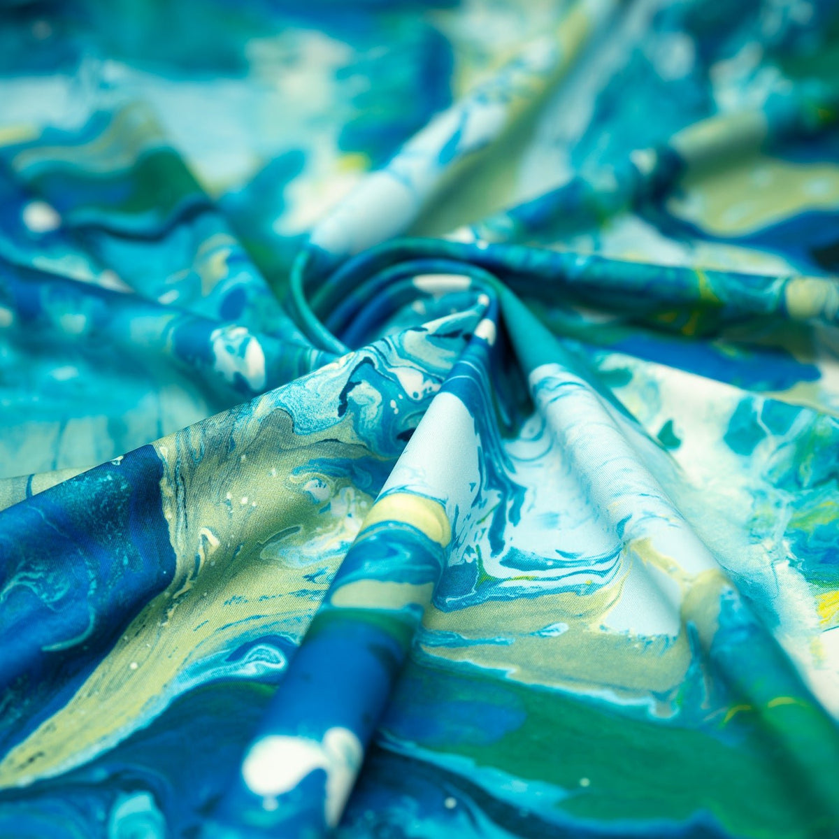 #color_diva blue/lime