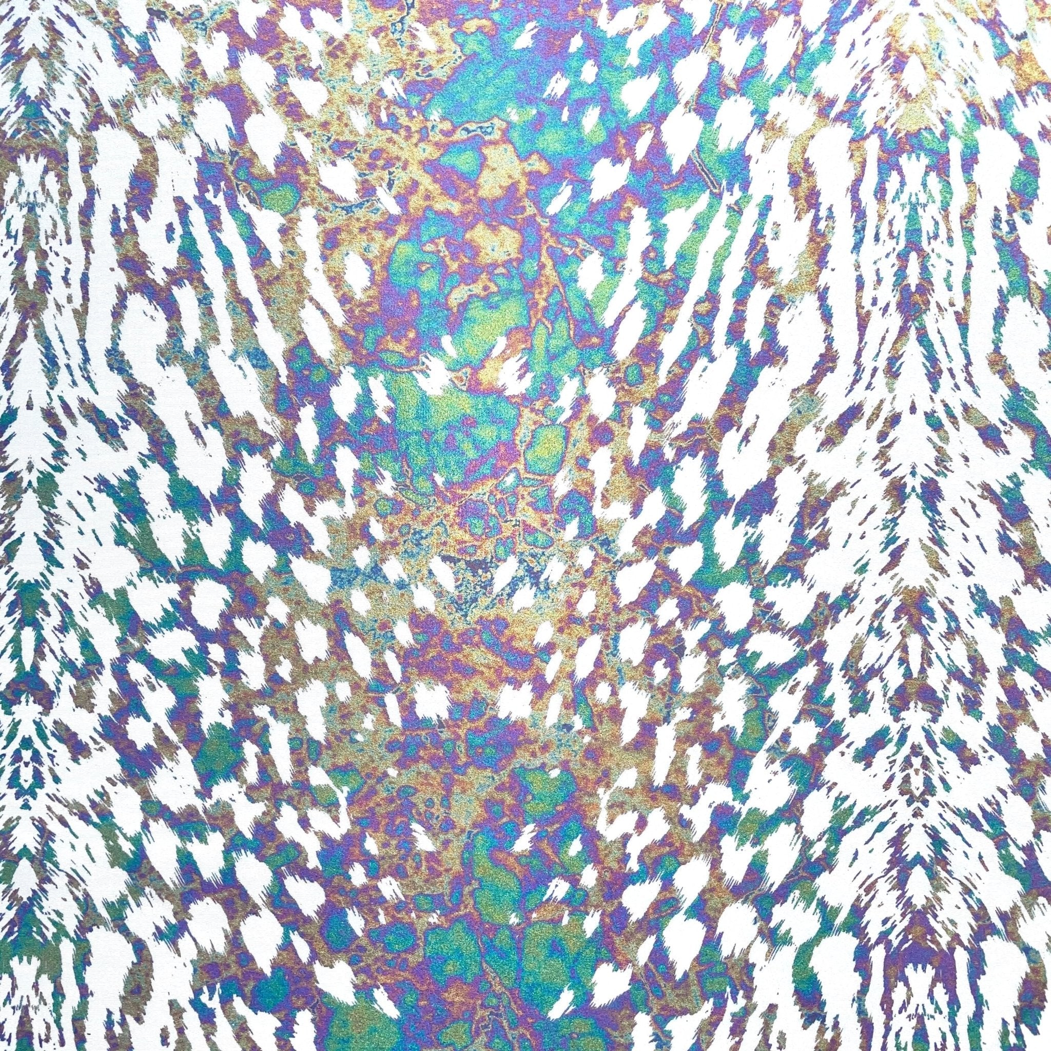 #color_white/iridescent