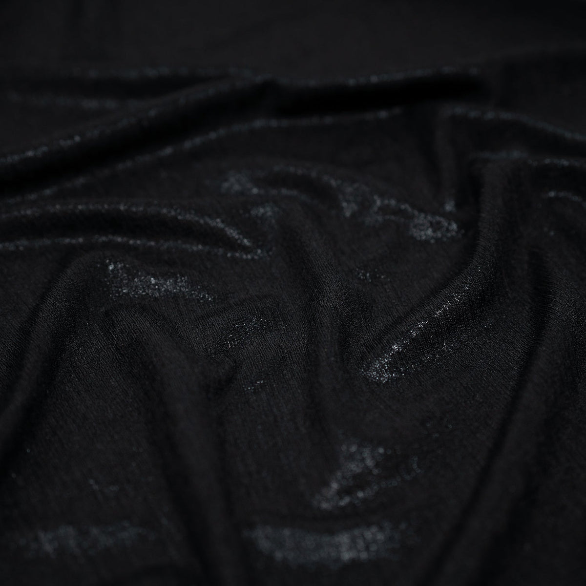 #color_black/black