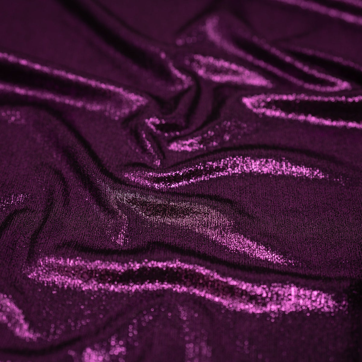 #color_black/fuchsia