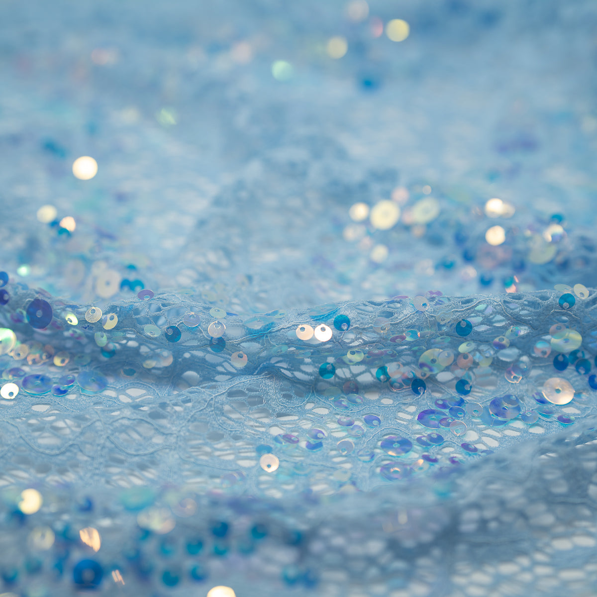 #color_light blue/iridescent