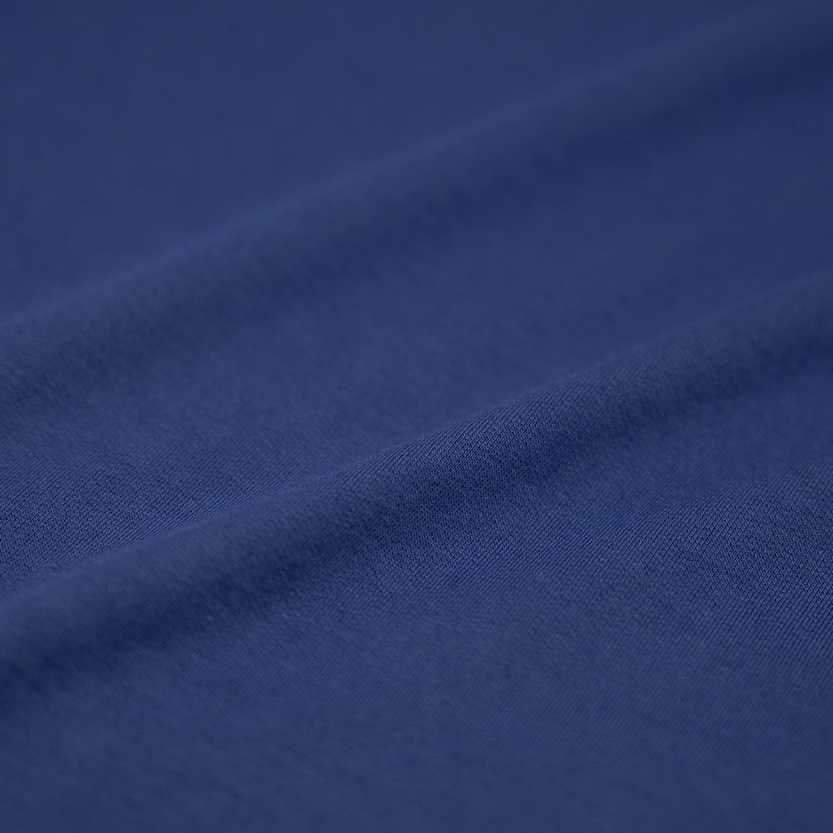 #color_Deep Royal