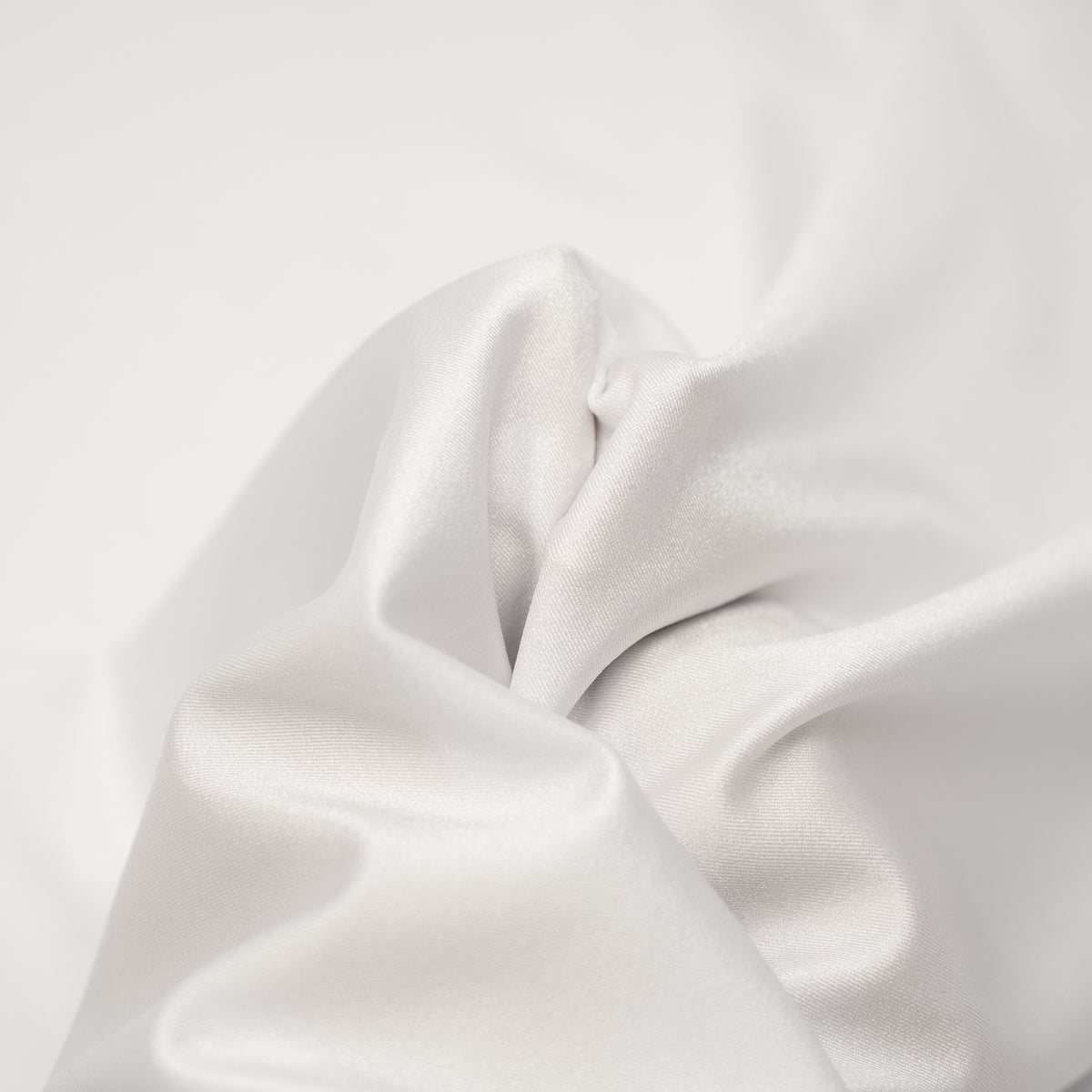 #color_White